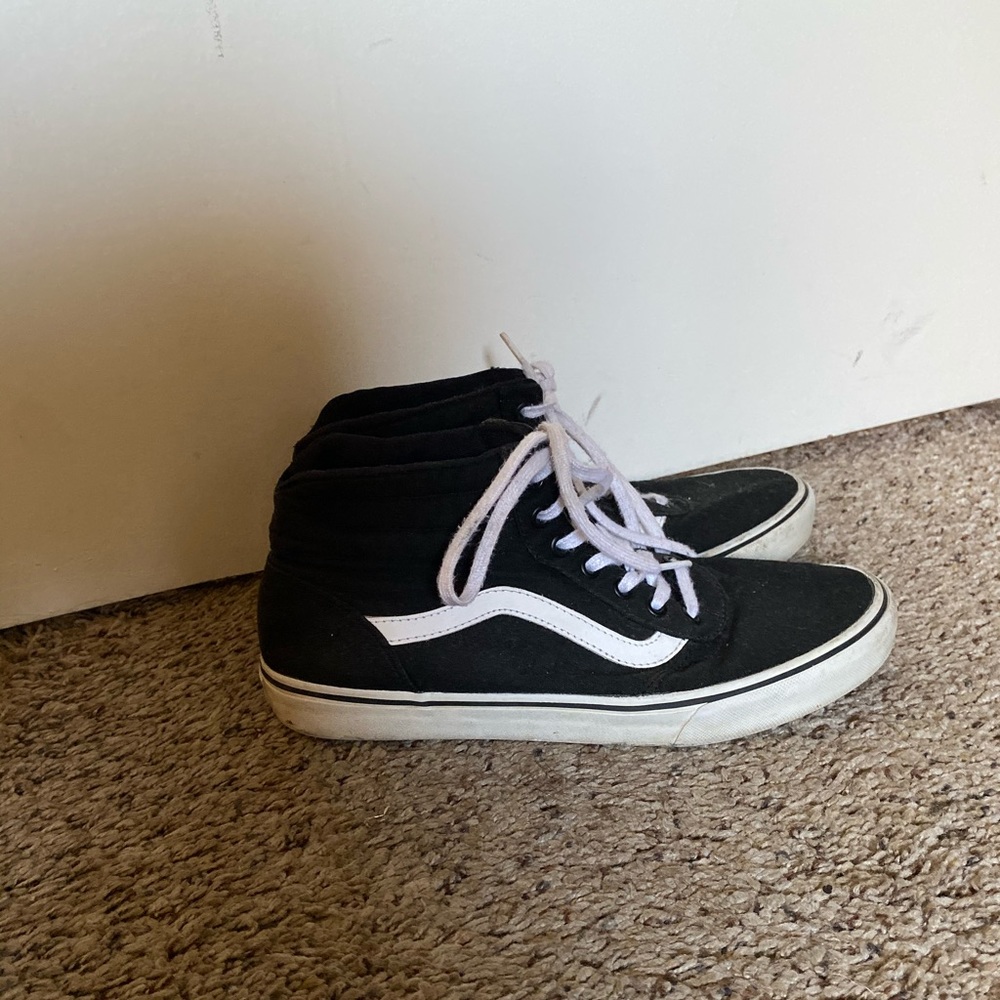High top black vans